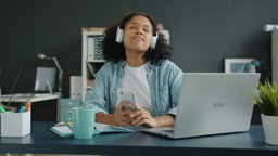 VITAL PROTECTION - USE YOUR ELECTRONIC DEVICES SAFELY | FIGHT HARMFUL EMF RADIATION.