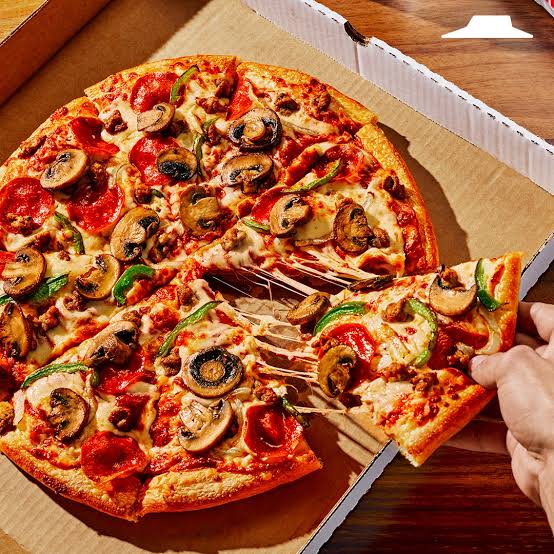 PIZZA DELUXE MEGA _6
