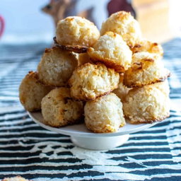 Coconut candies 