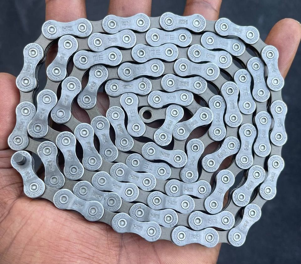 SHIMANO HG53 (9-Speed Super Narrow Chain)