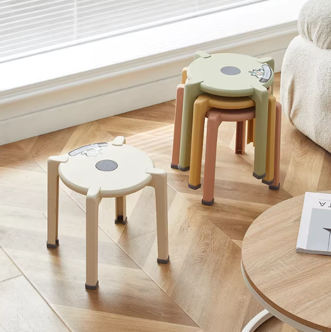 562 - ELEGANT LOW STOOL CHAIR