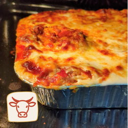 Classic Beef Lasagna · 4-6 pax