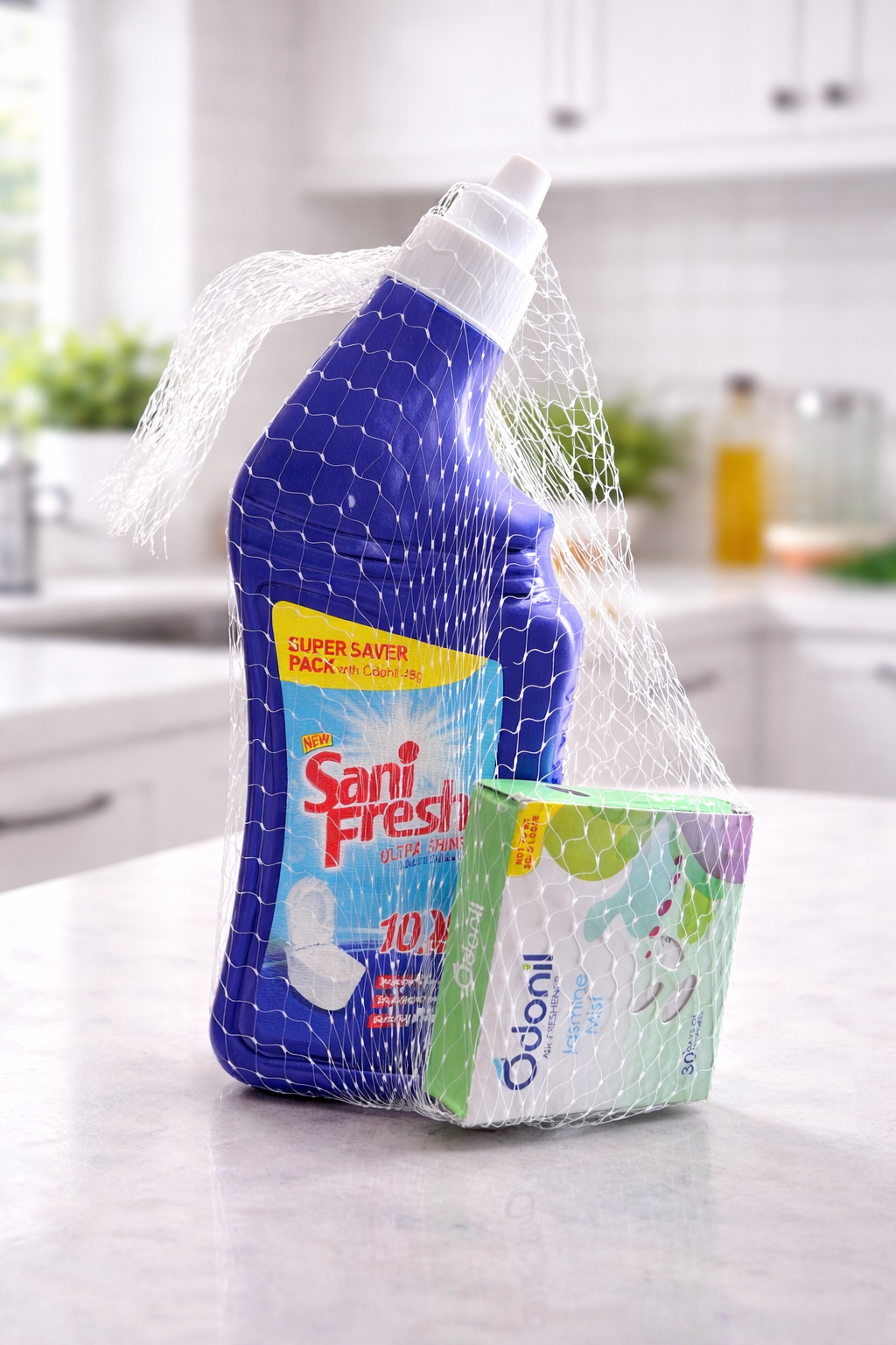 Sanifresh Ultra Shine 500 ml with free odonil_0