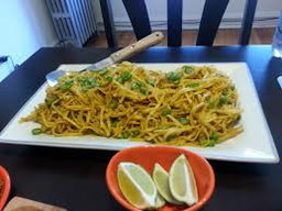 Medium Curry Chowmein