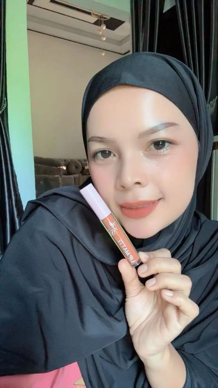 Lipstick_2