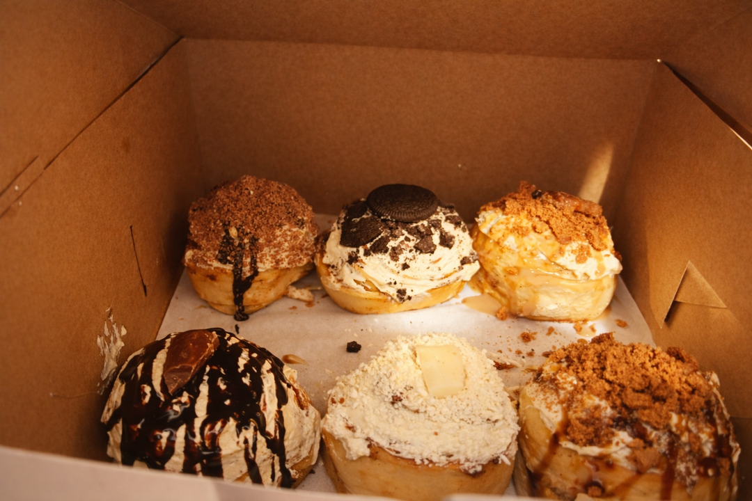 Cinammon rolls boxes 
