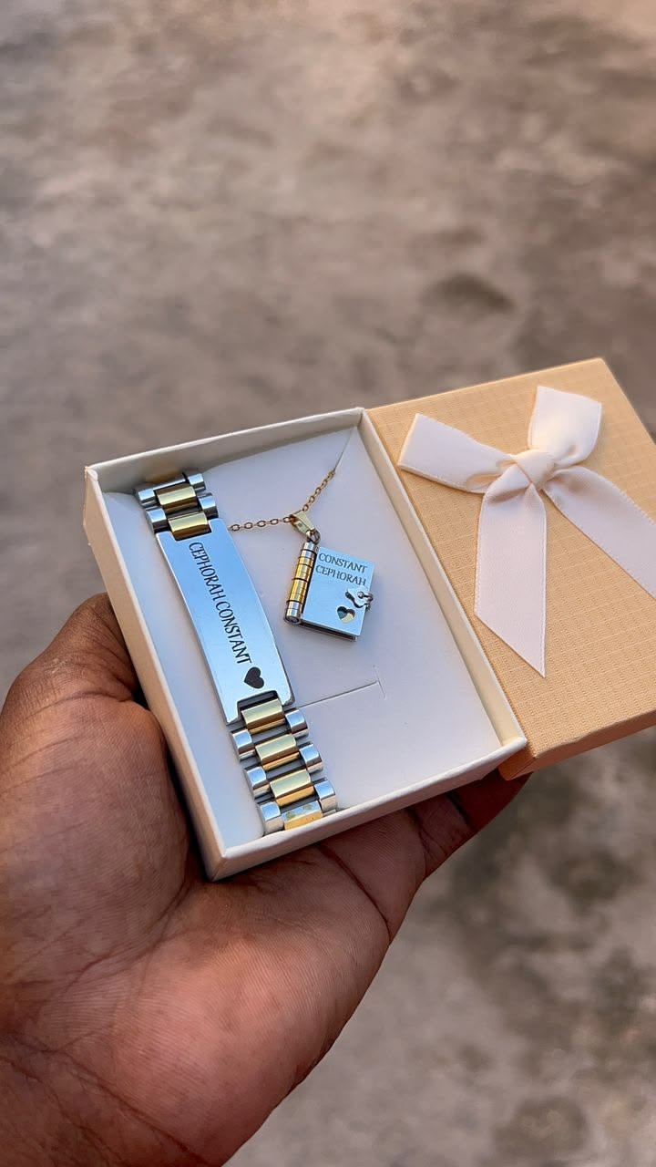 Bracelet et Collier Livre