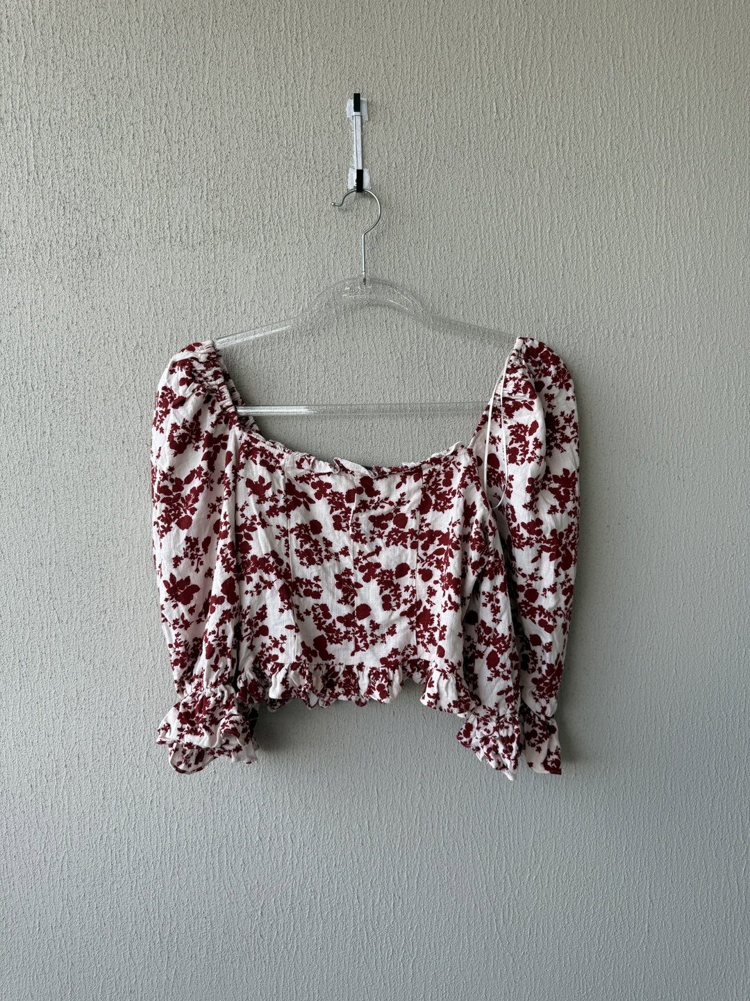 Blusa Crop Top Zara - Estampa Floral y Estilo Romántico