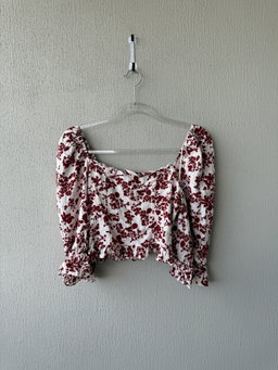 Blusa Crop Top Zara - Estampa Floral y Estilo Romántico