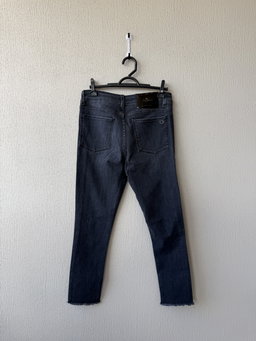 Jean Vitamina Gris Desgastado