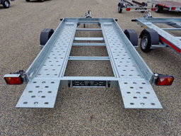 Remolque para transportar coches Temared Car Flat 3518U