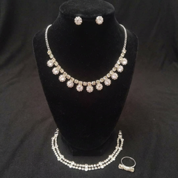 Indian jewellery