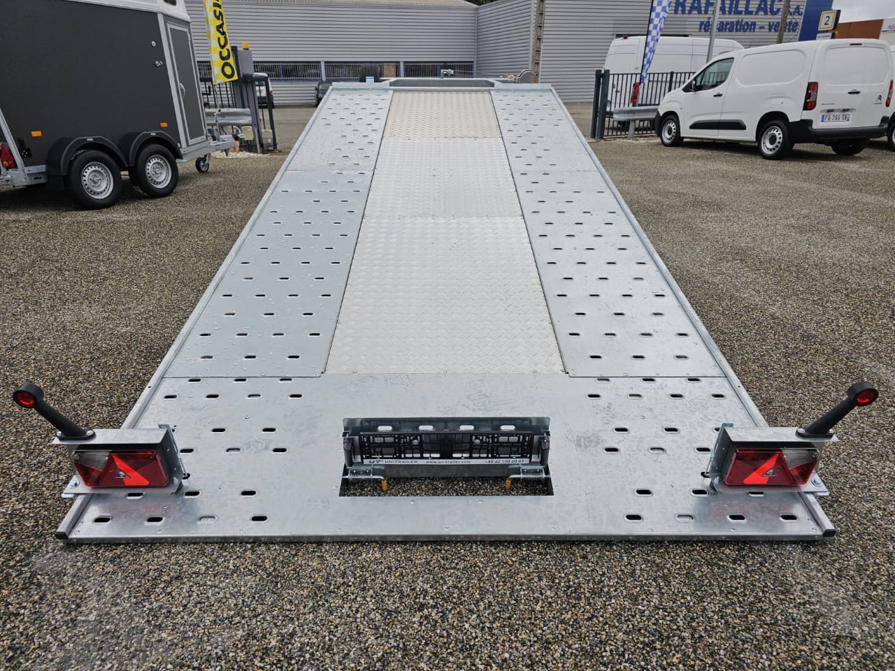 Remolque para transporte de coches Temared Carkeeper 5820/3 – 3 ejes_0