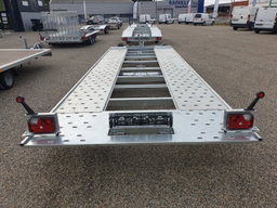 Remolque para transporte de coches Temared Carkeeper New 5820 – 3 ejes, plataforma basculante