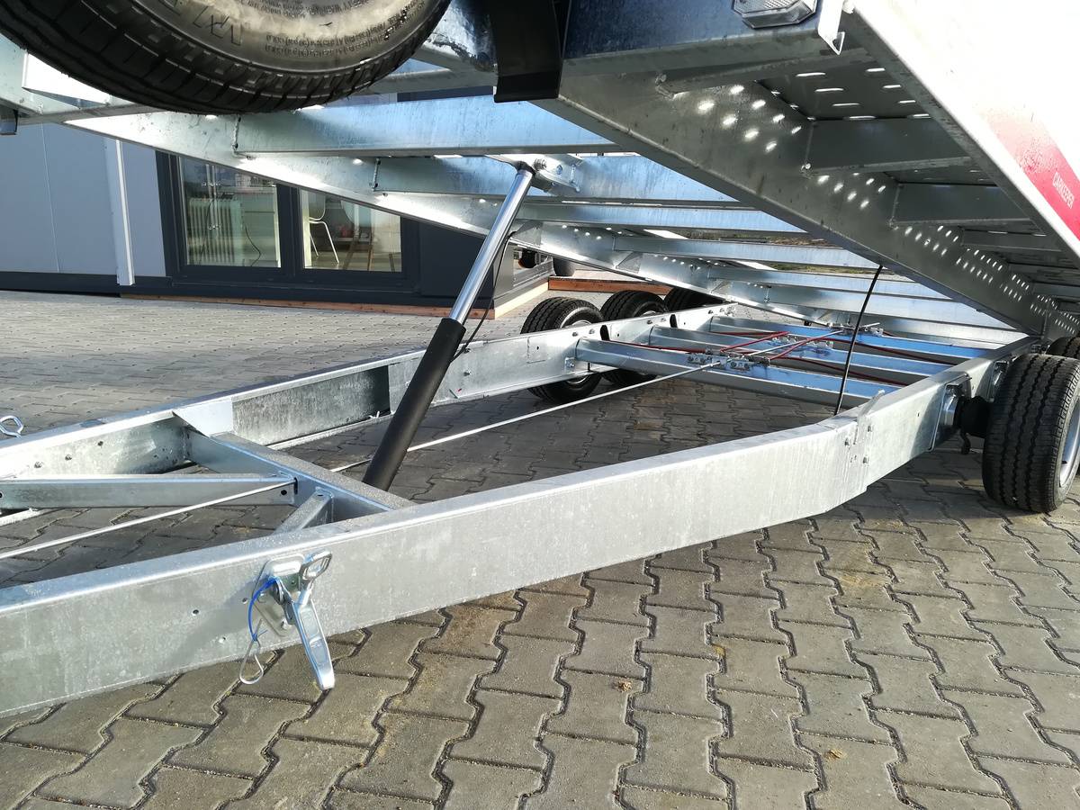 Remolque para transporte de coches Temared Carkeeper New 5820 – 3 ejes, plataforma basculante_1