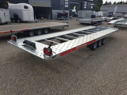 Remolque para transporte de coches Temared Carkeeper New 5820 – 3 ejes, plataforma basculante