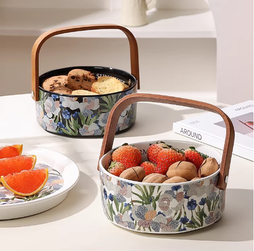 10400056 - VINTAGE GARDEN FOOD BASKET_0
