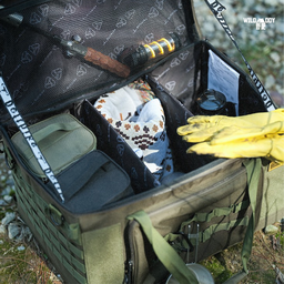 战术收纳箱 Tactical Storage Bag + 黑色桌子
