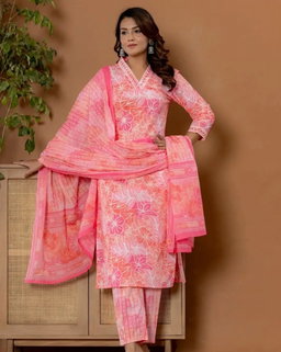 Women's Printed Kurtas Set