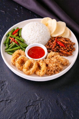 Udang / Sotong Goreng Tepung with Kacang Panjang & Tempe