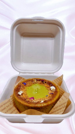 Pistachio Burnt Basque Cheesecake 4 inch 
