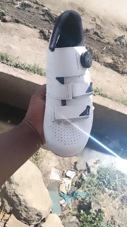 Shimano RP4 Road Cycling Shoes – White (Size 43)