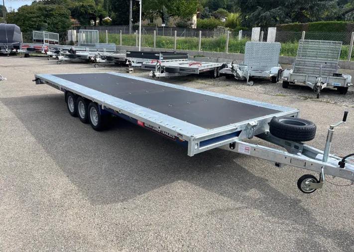 Remolque de plataforma BJT Connect – 3 ejes (3,5 t)_1