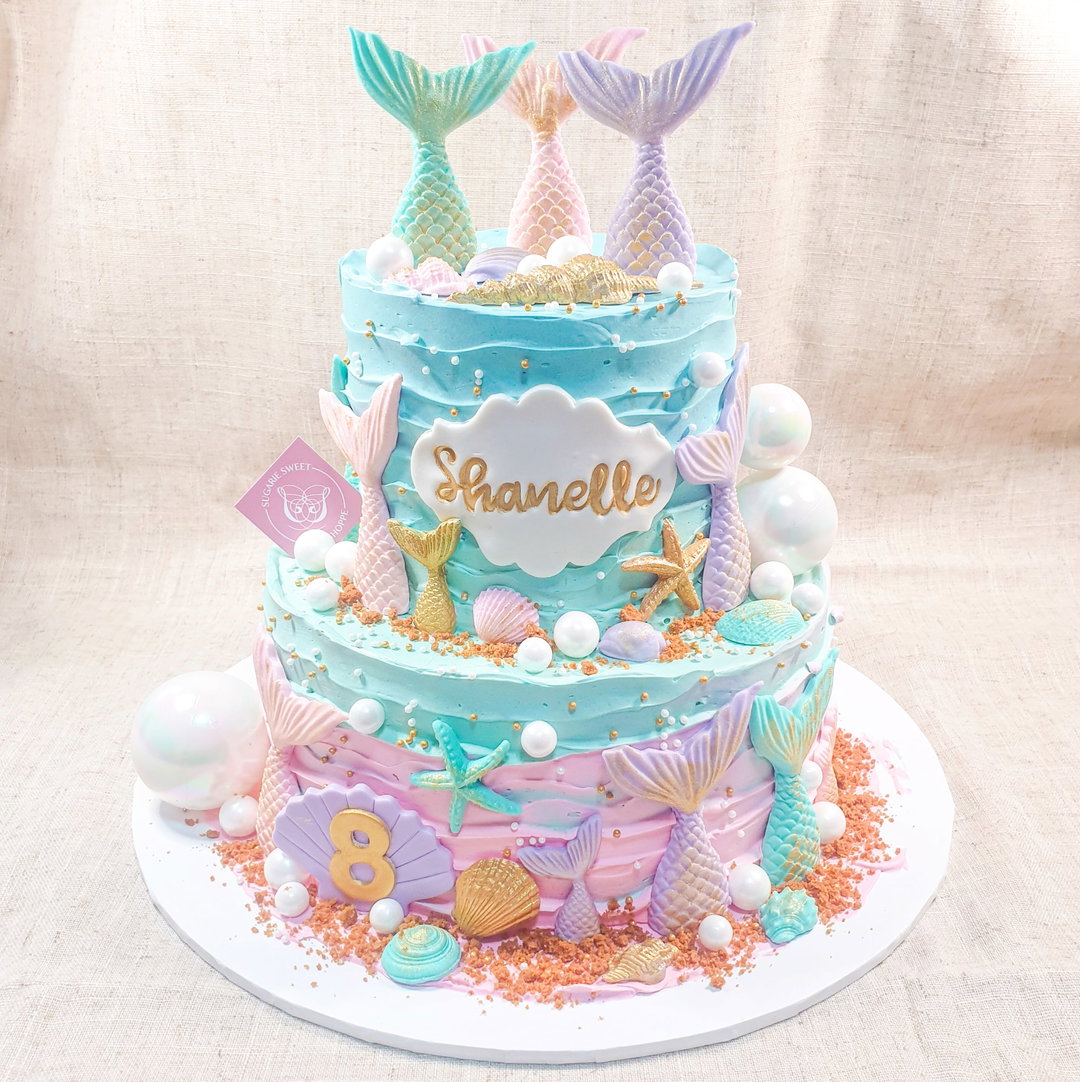 Pearl Seashell Luxe Cake