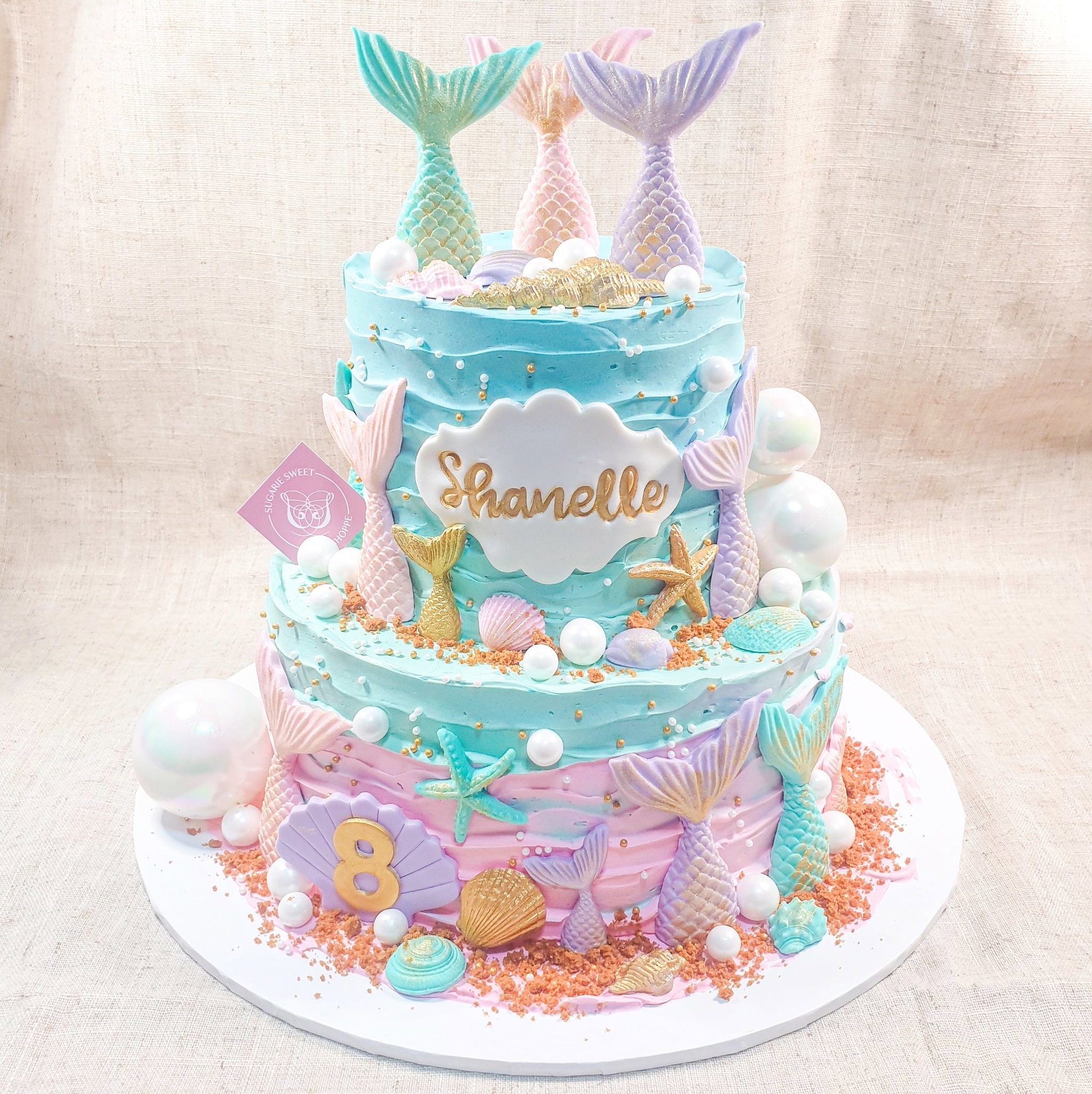 Pearl Seashell Luxe Cake_0