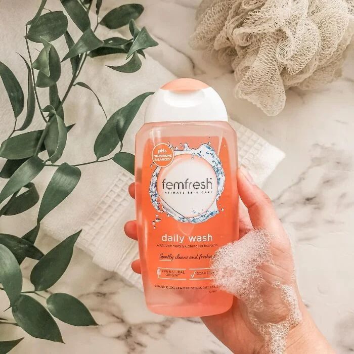 غسول للمناطق الحساسة بالالوفيرا فيم فريش | Femfresh Daily Wash