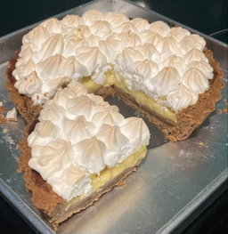 Lime Meringue Pie (8”)