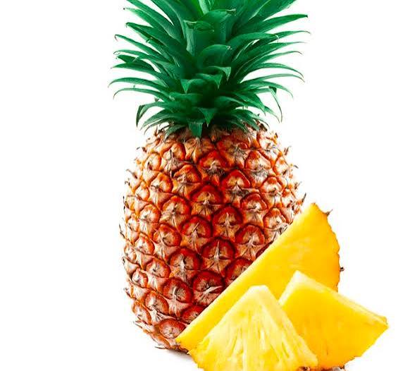 Whole pineapple approx 2kg
