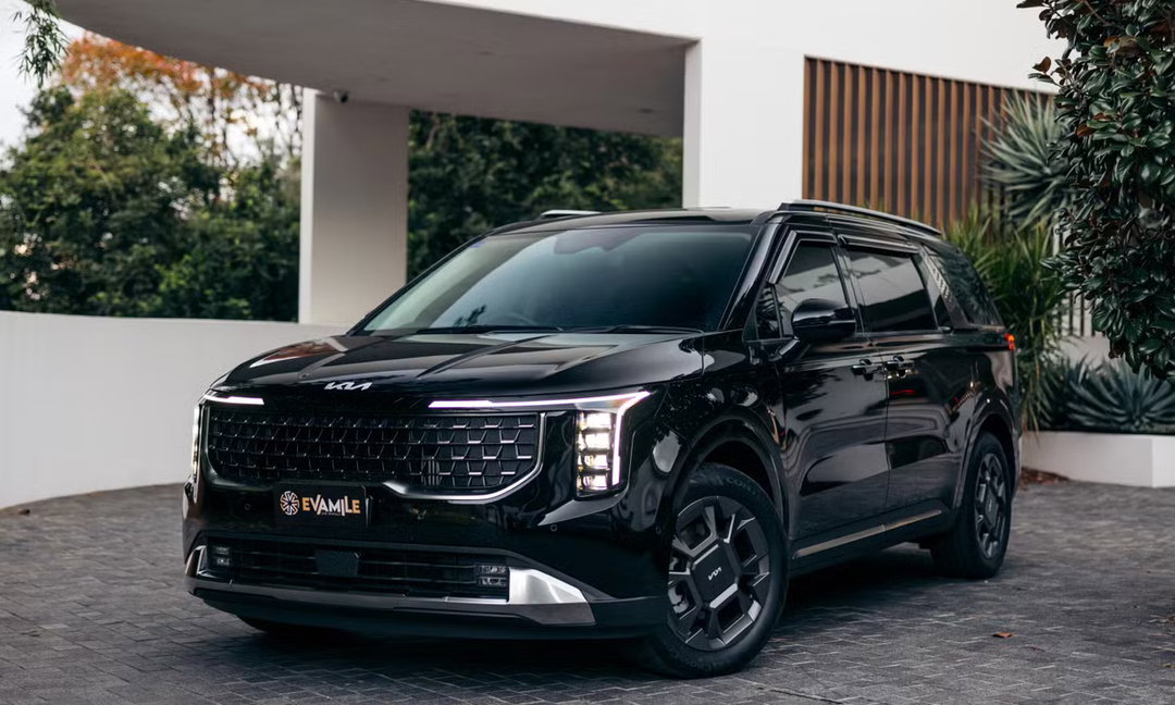 2025 Kia Carnival