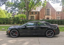 2023 Chrysler 300C 