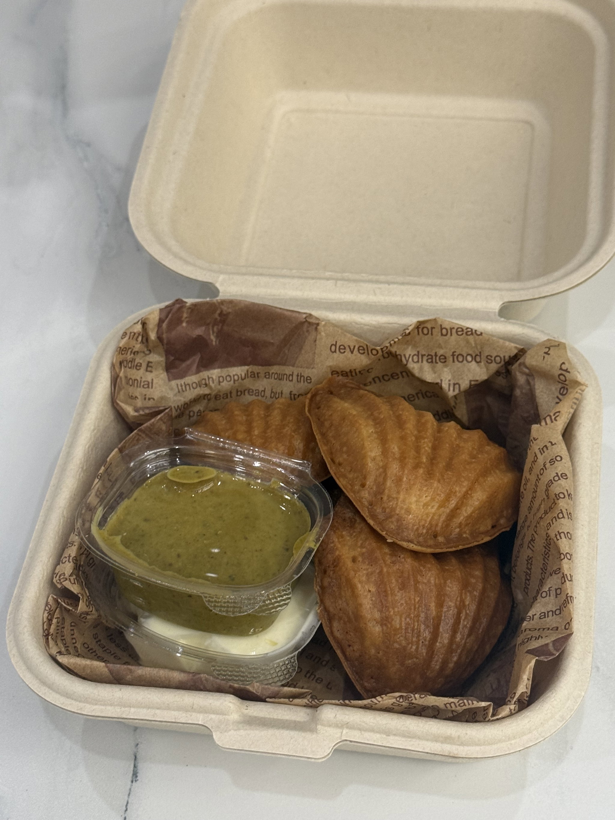 butterdduck5pcs + pistachio sauce, whipped cream_0
