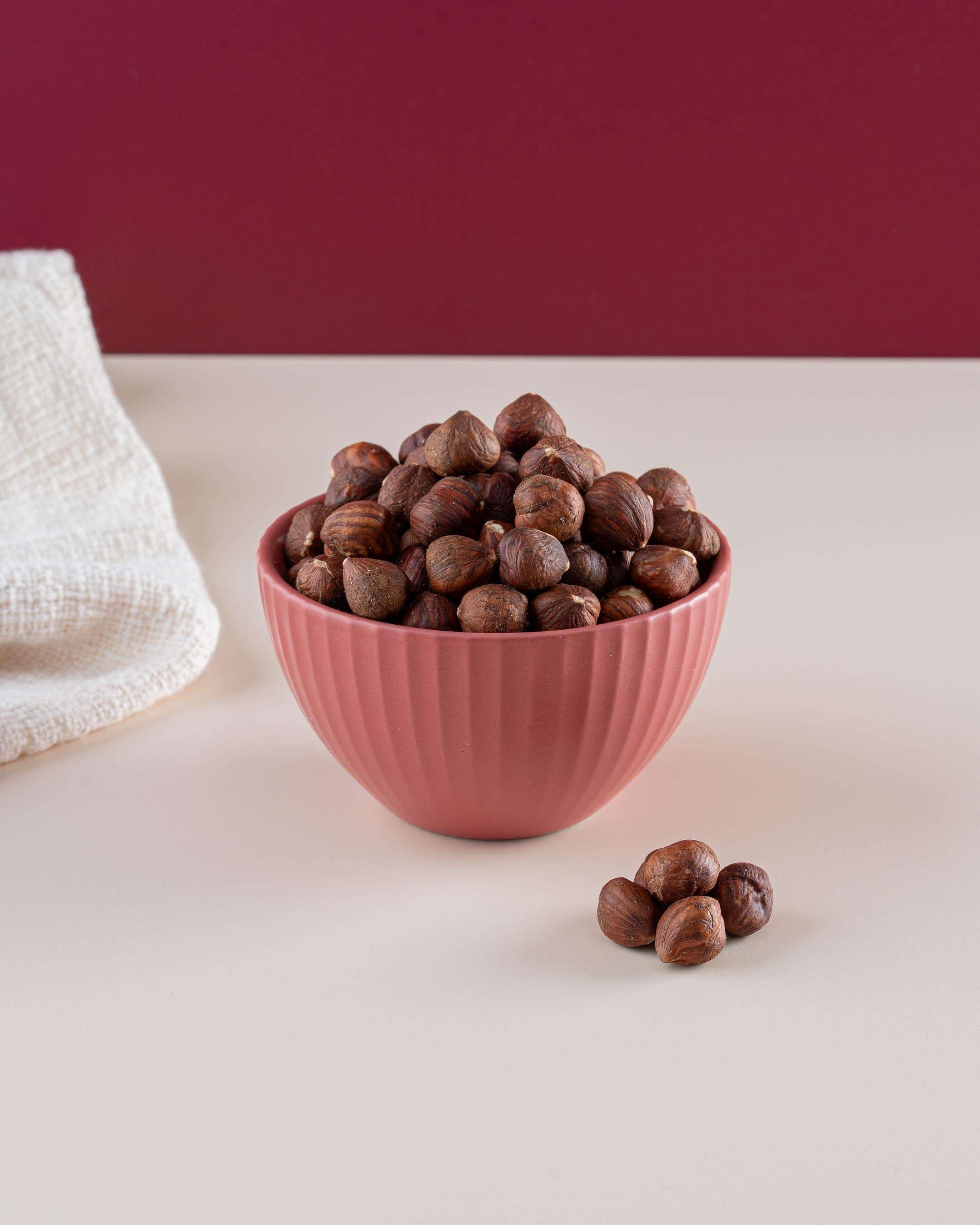 بندق ني (Raw Hazelnut)
