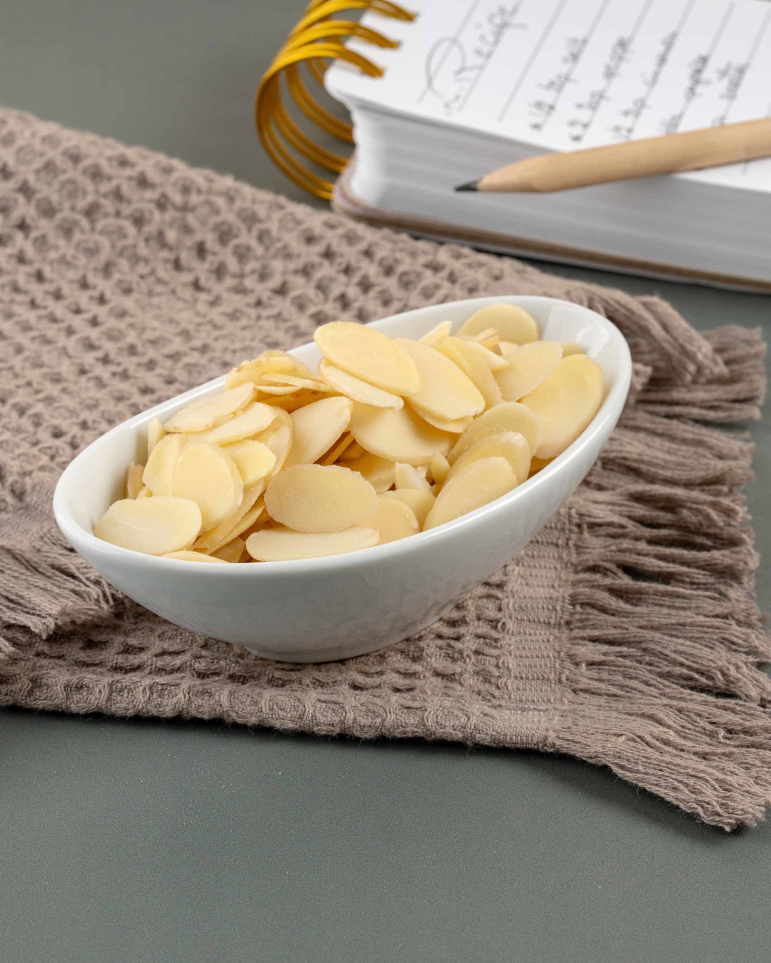 لوز شرائح (Sliced Almond)