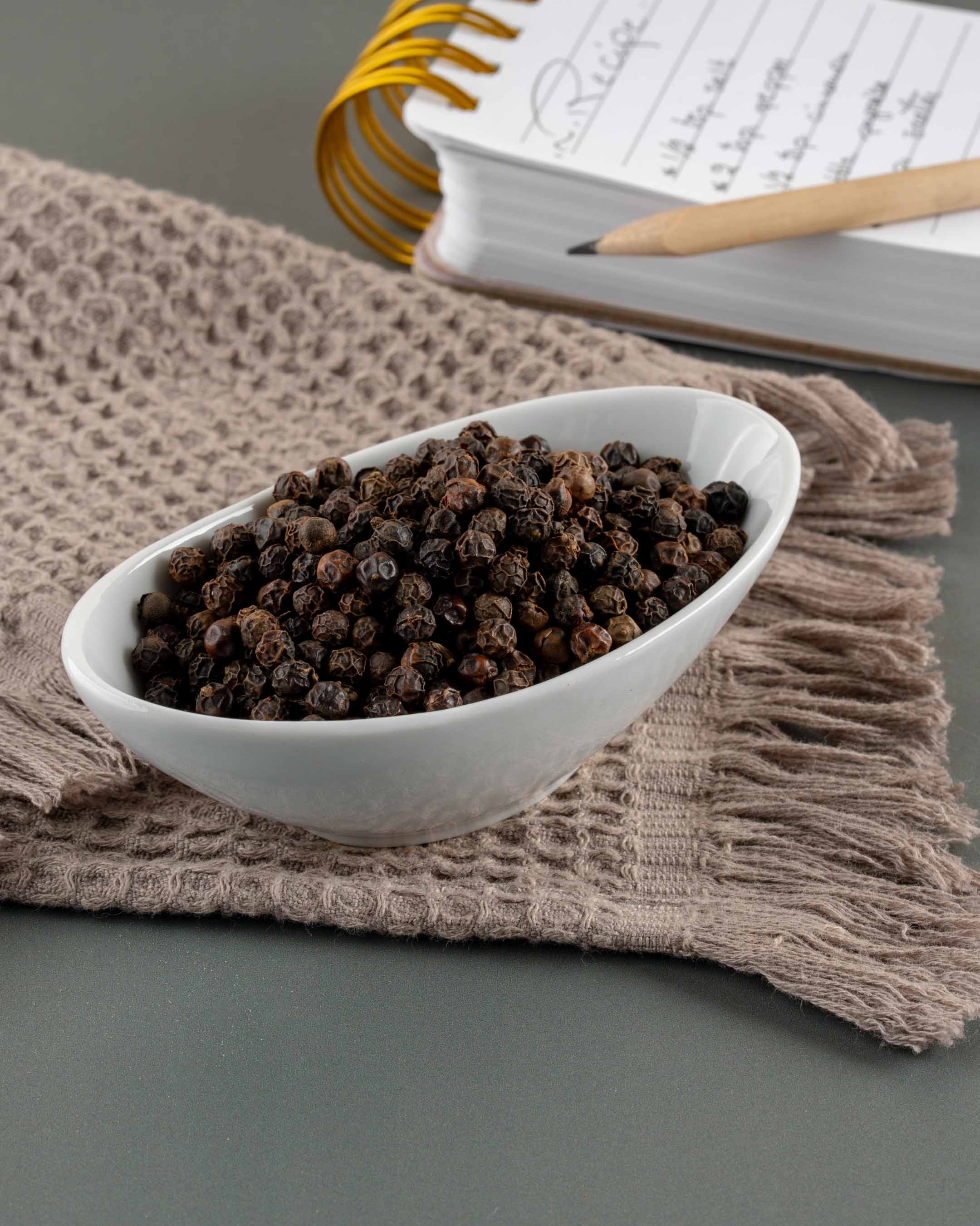 الفلفل الأسود (Black Pepper Powder / Whole 100g)