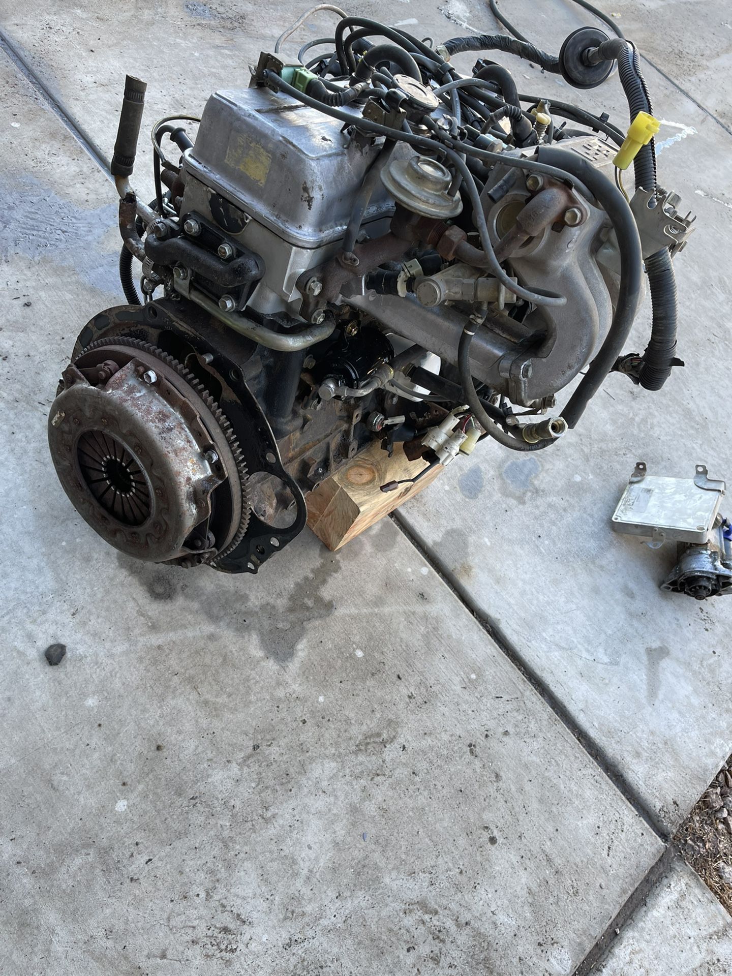 22R-E 2.4 Fuel Injection 1982-1997_0