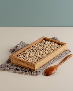 فاصوليا لوبية (1 كجم) / Black Eyed Beans (Lobyeh) (1kg)