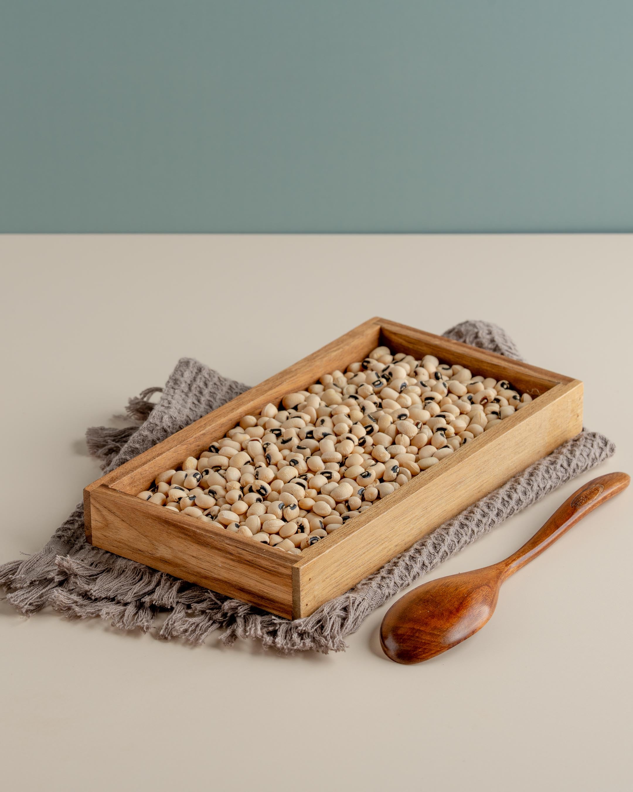 فاصوليا لوبية (1 كجم) / Black Eyed Beans (Lobyeh) (1kg)