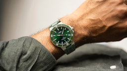 Aquis Date Green