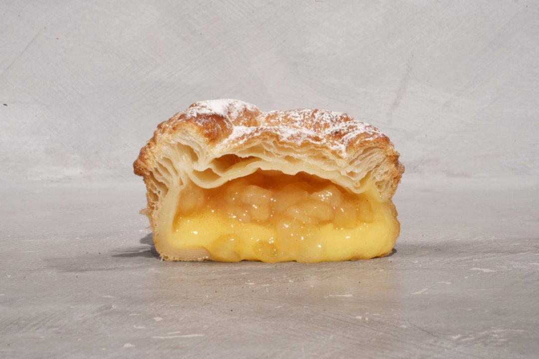 Golden Apple Creme Pie