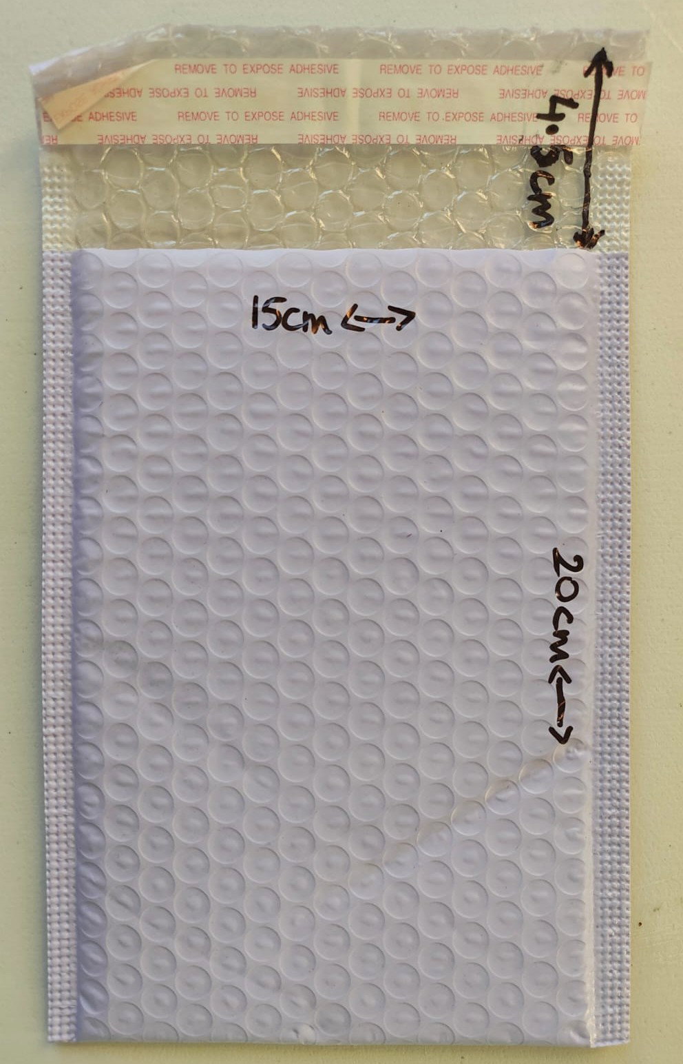 Bubble Mailers - 15cm x 20cm+4.5cm_0