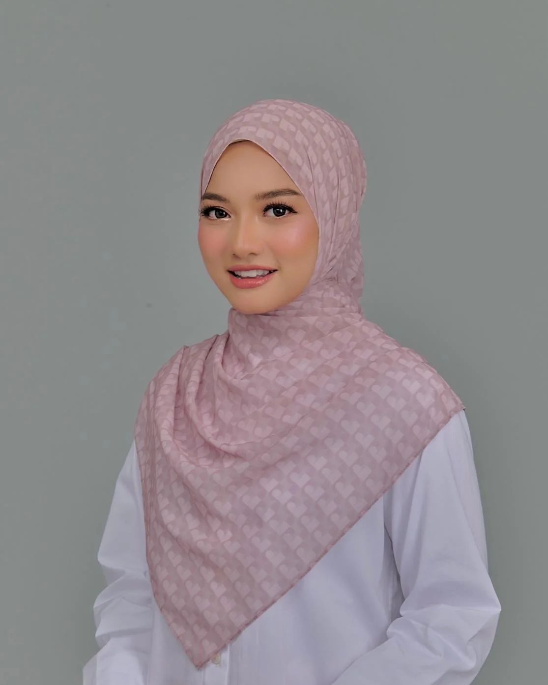 Monogram Signature Shawl_4