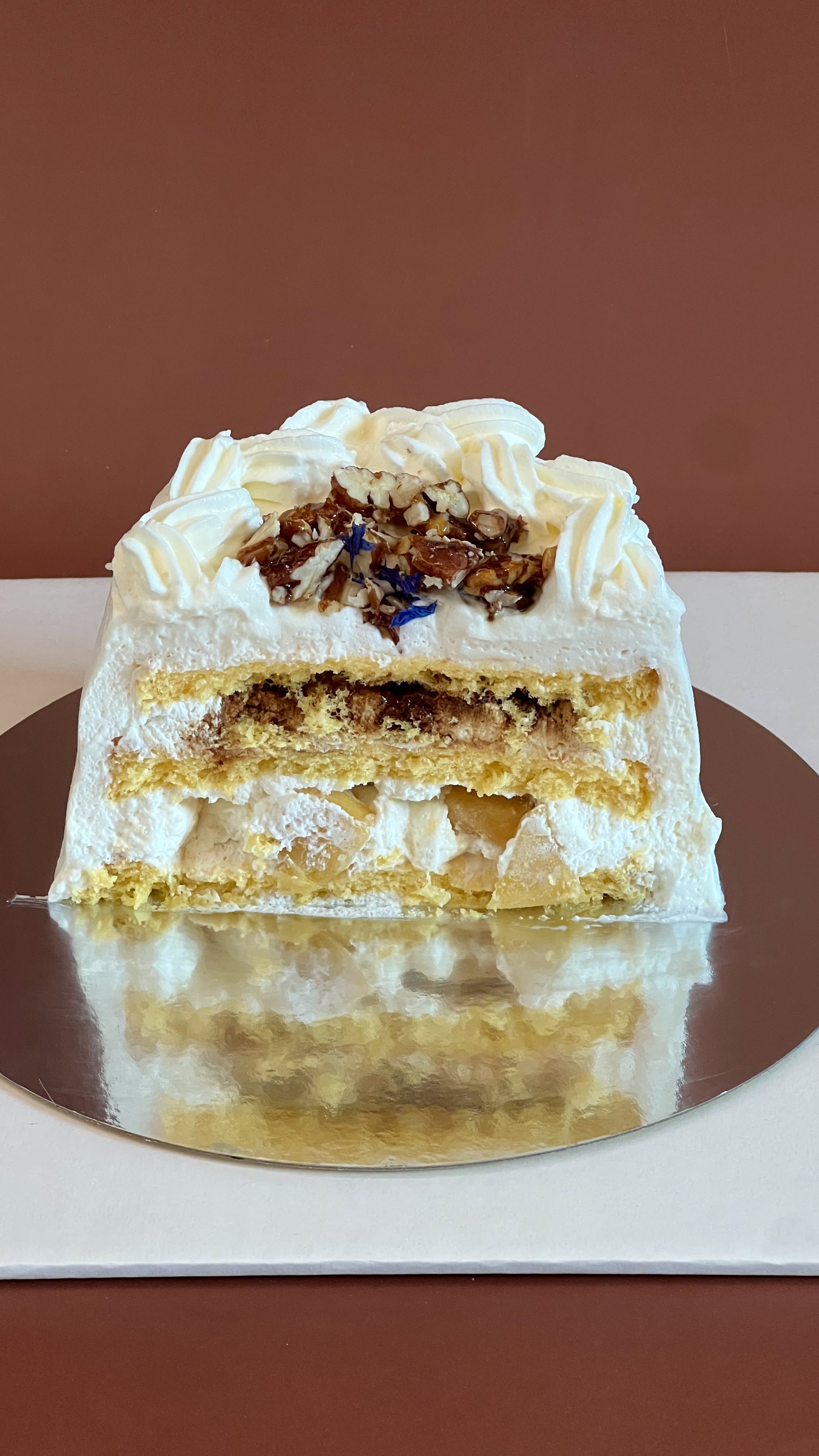Caramelised Apple and Pecan Cake | 焦糖蘋果琥珀碧根果蛋糕_1