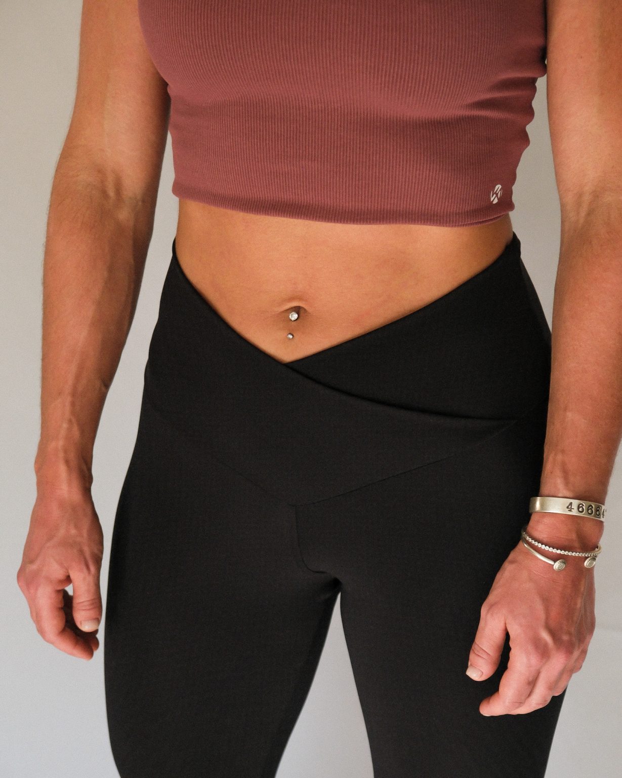 V-Cross Shape Legging _1