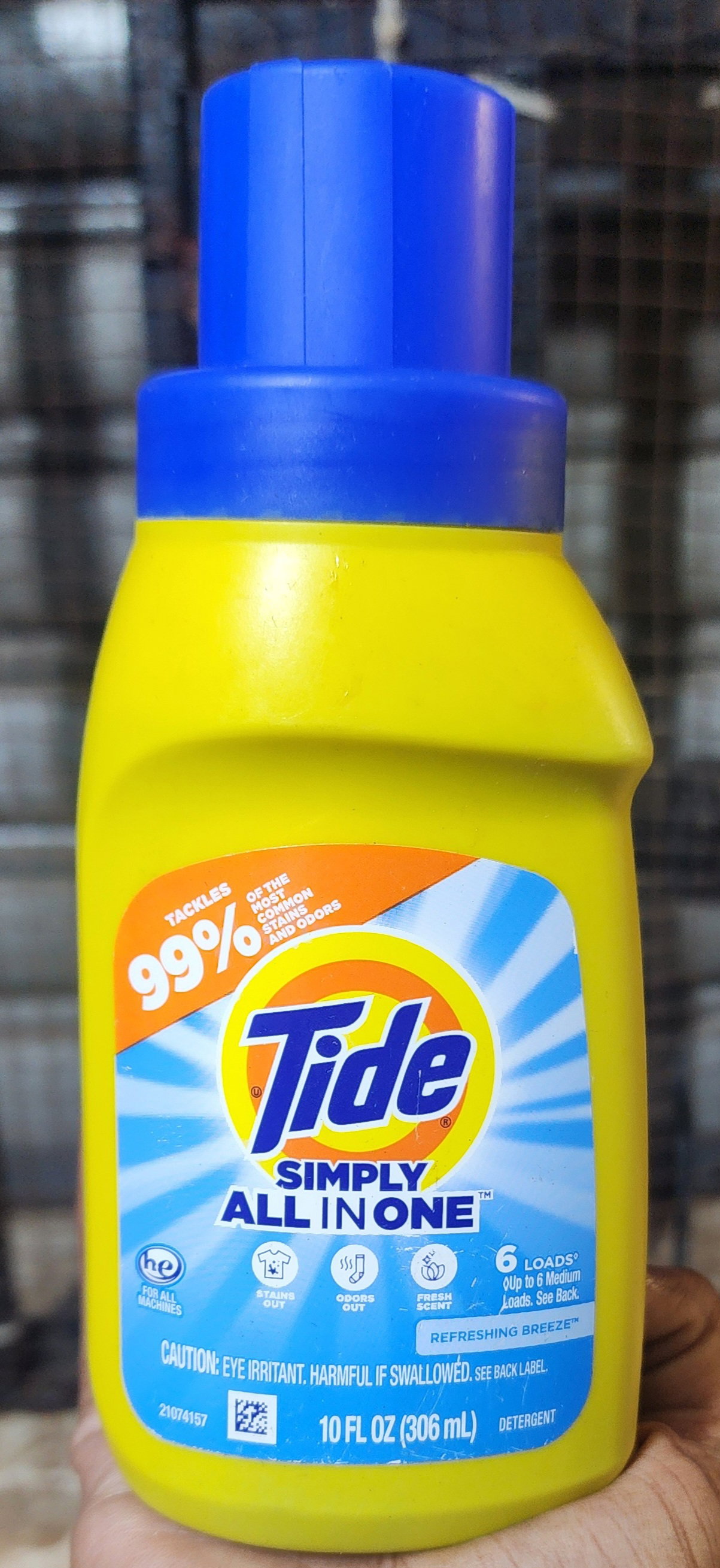 Tide Simply Clean & Fresh Liquid Laundry Detergent, Refreshing Breeze, 6 Loads, 10 fl oz_0