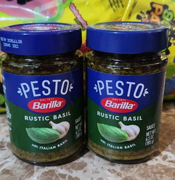 Pesto barilla rustic basil with Italian basil 6.5 oz