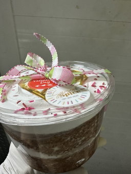 Bucket Cake 